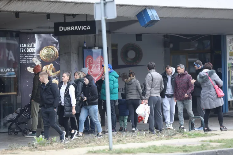 Očito se neki nisu na vrijeme pobrinuli za nabavku.