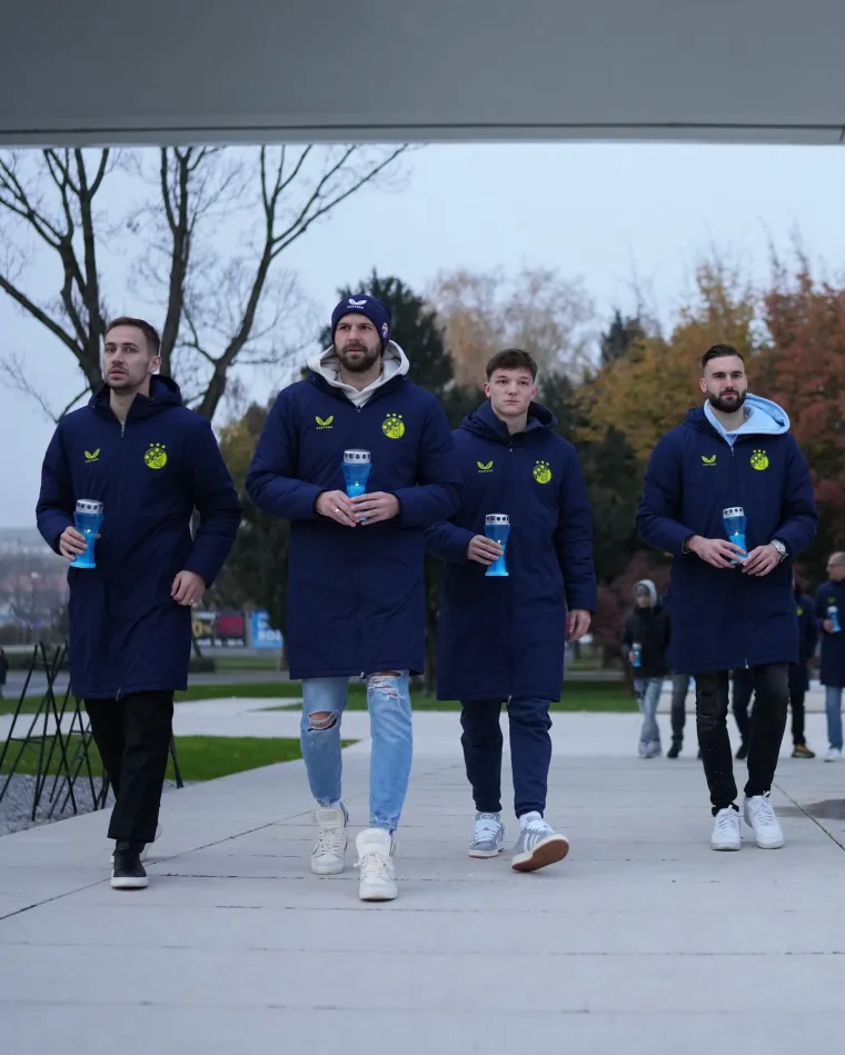 Igrači Dinama nisu propustili odati počast