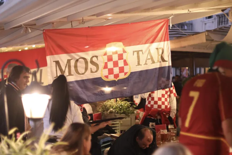 Do&scaron;li su  i iz Mostara.