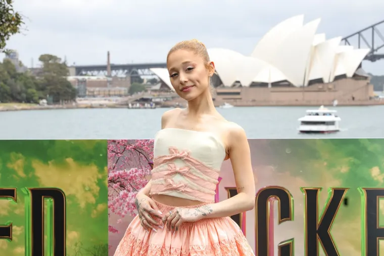 Nije li ovo previše? Nekada atraktivna djevojka, a sada je kost i koža