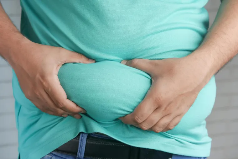 Na primjer, masne stanice u području trbuha imaju više receptora za kortizol. To znači da će zbog stalnog stresa vaše tijelo oslobađati više kortizola, a posljedično ćete se teže riješiti sala na tom području.
