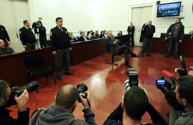 'Ćaća' je na današnji dan u ovoj legendarnoj pozi dočekao presudu na deset godina zatvora