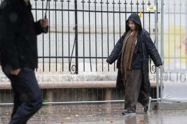 Uz zahlađenje temperature će danas ići od jednog do šest stupnjeva, na Jadranu od sedam do 15 Celzijevih stupnjeva na jugu, izvijestio je Državni hidrometeorološki zavod (DHMZ). 