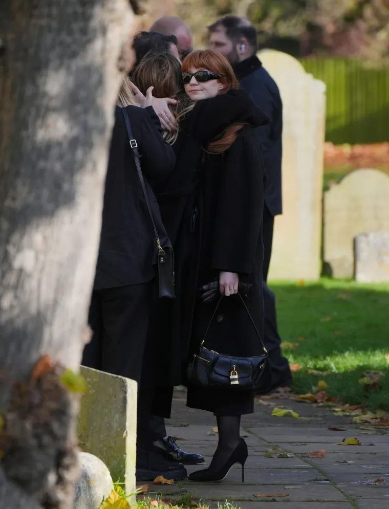 Posljednji ispraćaj Liama Paynea: Ožalo&scaron;ćena obitelj i prijatelji nisu skrivali tugu