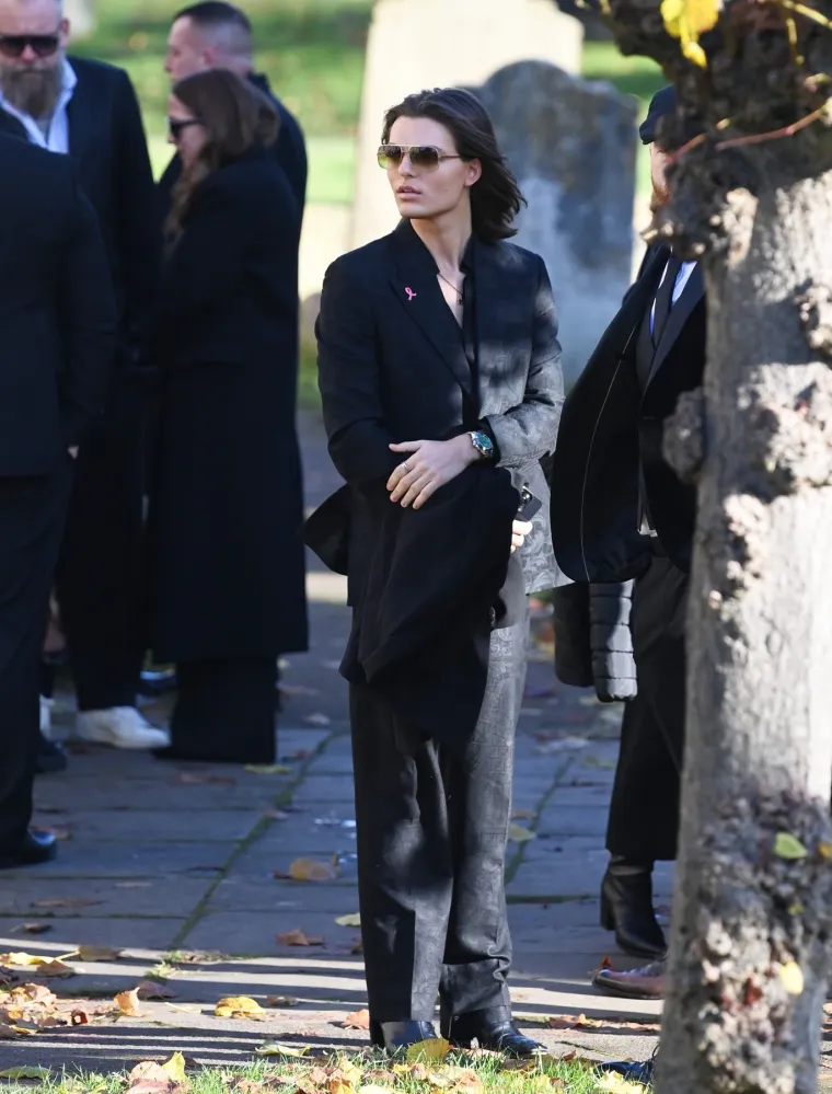 Posljednji ispraćaj Liama Paynea: Ožalo&scaron;ćena obitelj i prijatelji nisu skrivali tugu