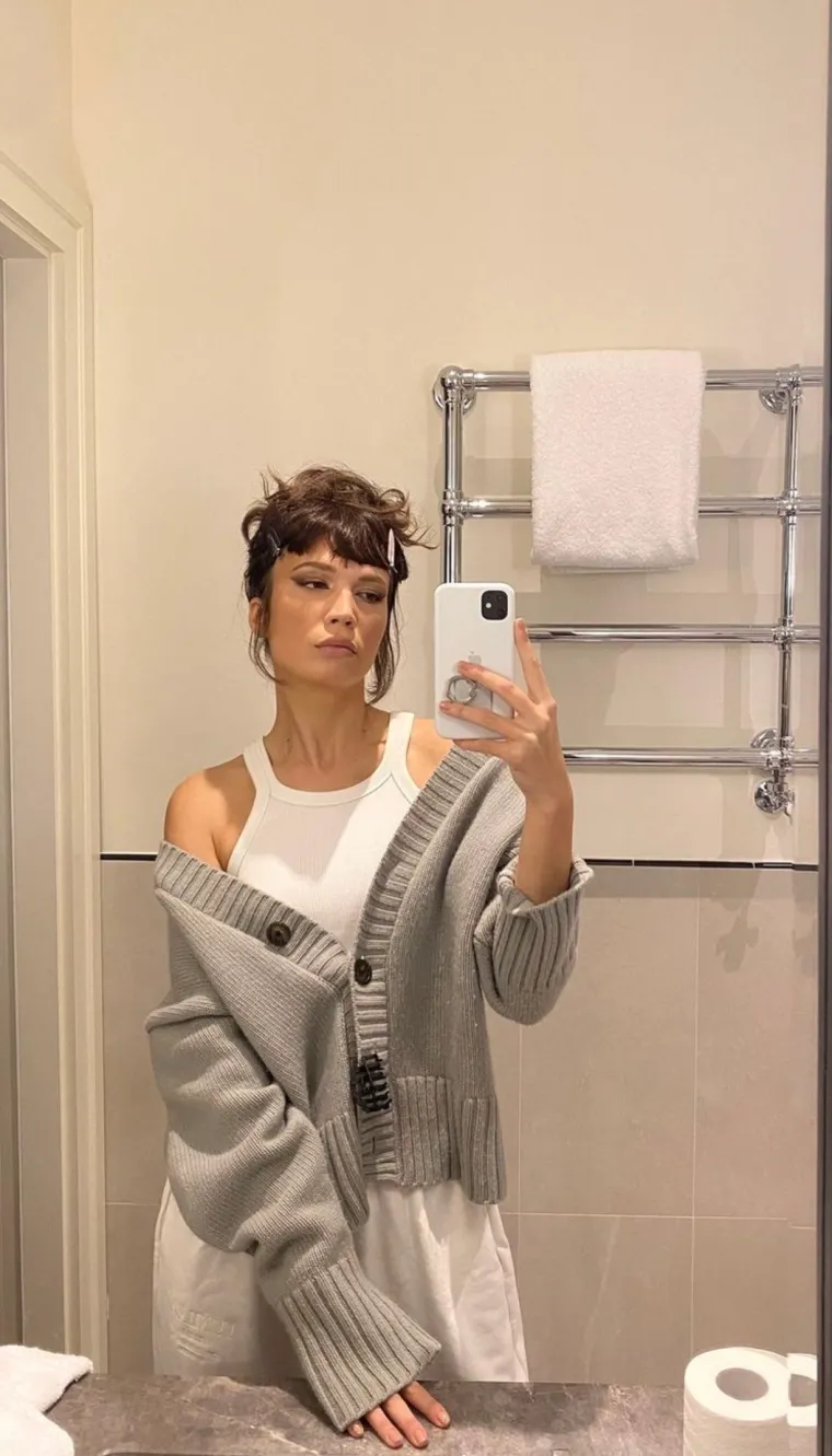 Osim uspješne karijere u modelingu, Ivana je 2023. godine pokrenula vlastiti modni brend naziva Nine Studio. 