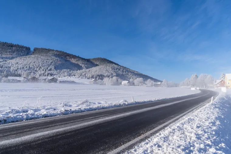Čarobna Lika: Pogledajte idilične prizore i životinje koje uživaju na snijegu