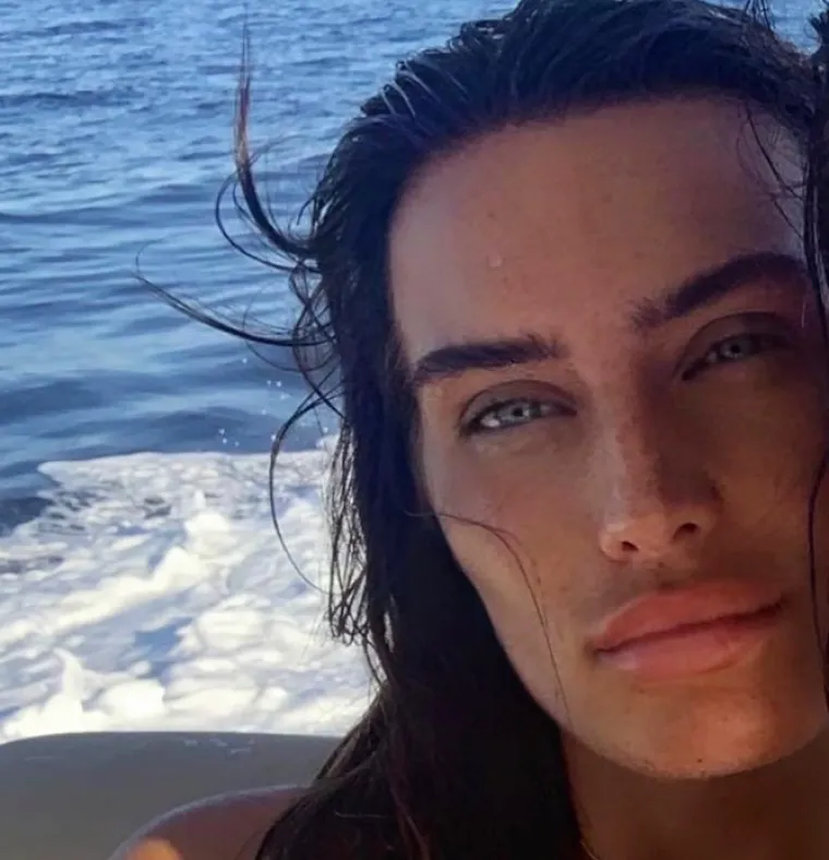 Razvod je tako došao nakon burne 2024. tijekom koje je otkriveno da je Walker dobio drugo dijete, Kinaru, s influencericom Lauryn Goodman. 