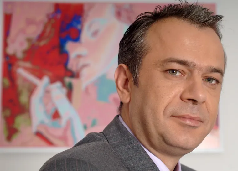 Omiljeno televizijsko lice: Znate li kako je Zoran &Scaron;prajc izgledao prije gotovo 20 godina?