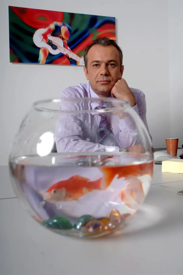 Unatoč profesionalnim uspjesima, &Scaron;prajc ostaje posvećen obiteljskom životu. Sa suprugom Lidijom ima troje djece: Franku, Mirona i Darjana. Njegova predanost obitelji i karijeri svjedoči o njegovoj svestranosti i posvećenosti u svim aspektima života. 