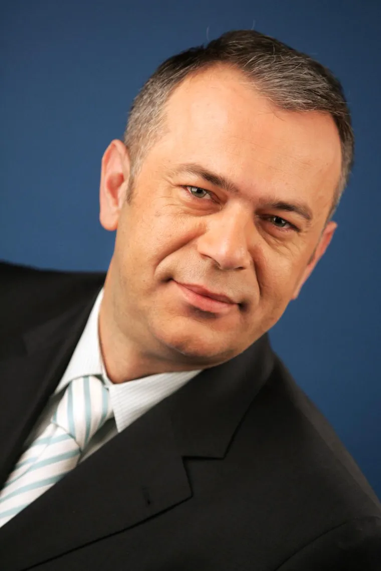 Omiljeno televizijsko lice: Znate li kako je Zoran &Scaron;prajc izgledao prije gotovo 20 godina?