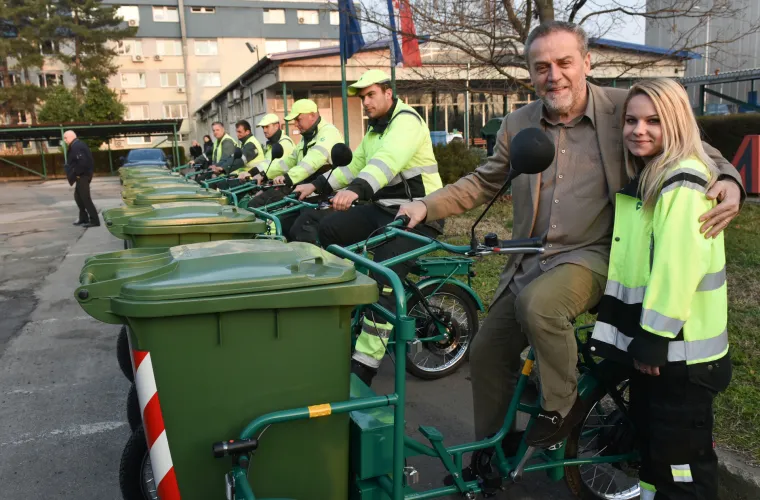 Na dana&scaron;nji dan rođen je Milan Bandić: Prisjetite se kako je kopao kanale, kuhao, trčao s Rudijem