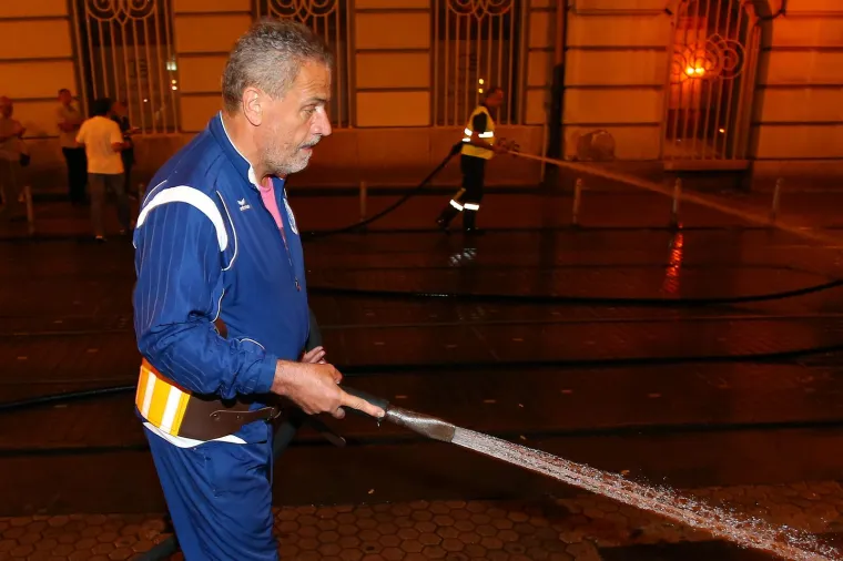 Na dana&scaron;nji dan rođen je Milan Bandić: Prisjetite se kako je kopao kanale, kuhao, trčao s Rudijem