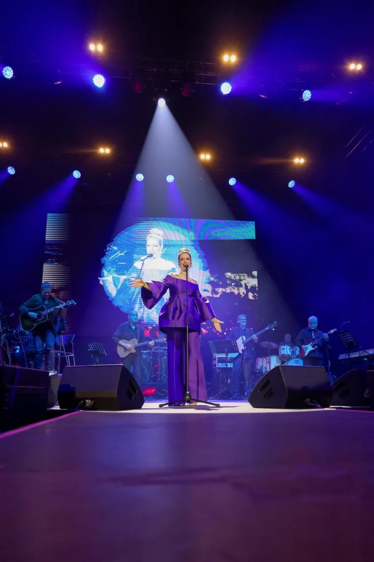 Godine su za nju samo broj: Doris Dragović osvojila zadarsku publiku