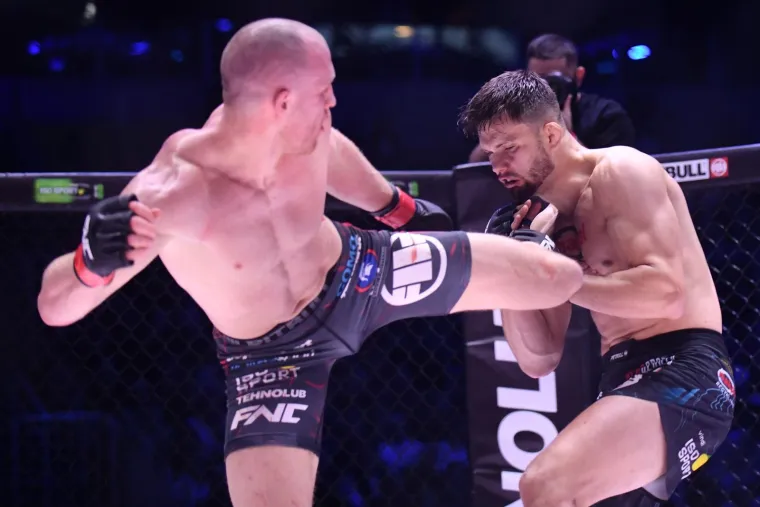 Kakv povratak u trećoj rundi Andija Vrtačića ptotiv Poljak Oniszczuka. Od nokauta u prvoj rundi potpuno je dominirao u ostatku posebice u trećoj rundi i odnio pobjedu. Poljak je nekako uspio preživjeri strahovit udarac u jetru