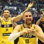 Navijači i igrači BiH u Skenderiji u transu: 'Himna Lijepa naša ispraćena je pljeskom'