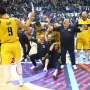 Navijači i igrači BiH u Skenderiji u transu: 'Himna Lijepa naša ispraćena je pljeskom'