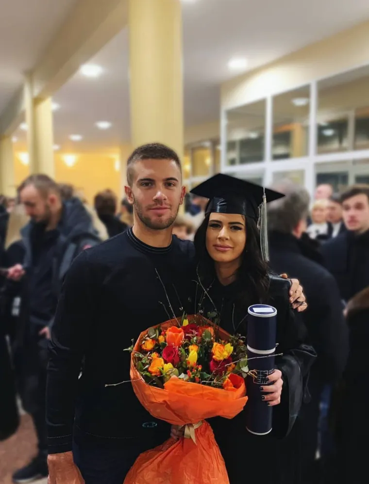 Tko je tajanstvena Bruna? Evo kako danas izgleda i čime se bavi lijepa sestra Borne Ćorića