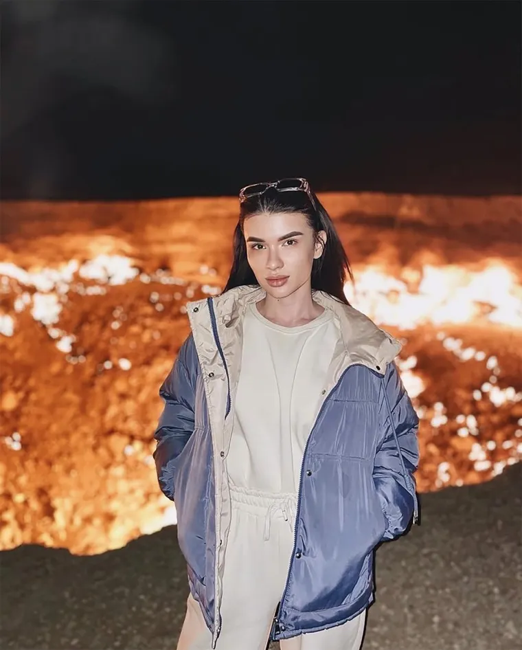 Istovremeno predstavlja jedinstvenu priliku za revolucionarna znanstvena istraživanja i održivi razvoj specifičnog oblika turizma u ovoj inače relativno zatvorenoj i tajanstvenoj srednjeazijskoj državi.