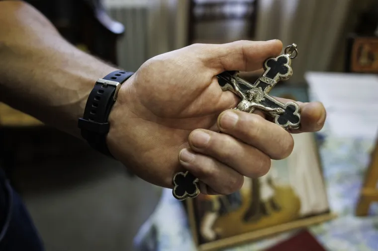 Dokument predstavlja posljednju liturgijsku knjigu revidiranu nakon Drugog vatikanskog koncila (1962.-1965.). Nakon prvotnog izdanja iz 1999. godine, 2004. godine objavljeno je dopunjeno izdanje. 