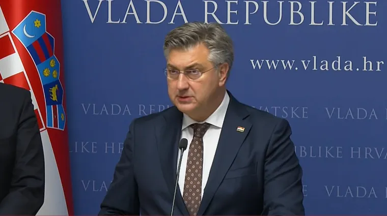 Ana i Andrej upoznali su se 2006. godine dok su oboje radili u Ministarstvu vanjskih poslova. 