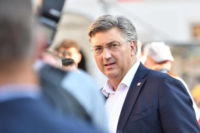 Profesionalna suradnja i zajednički interesi ubrzo su ih povezali, a veza je prerasla u brak. 