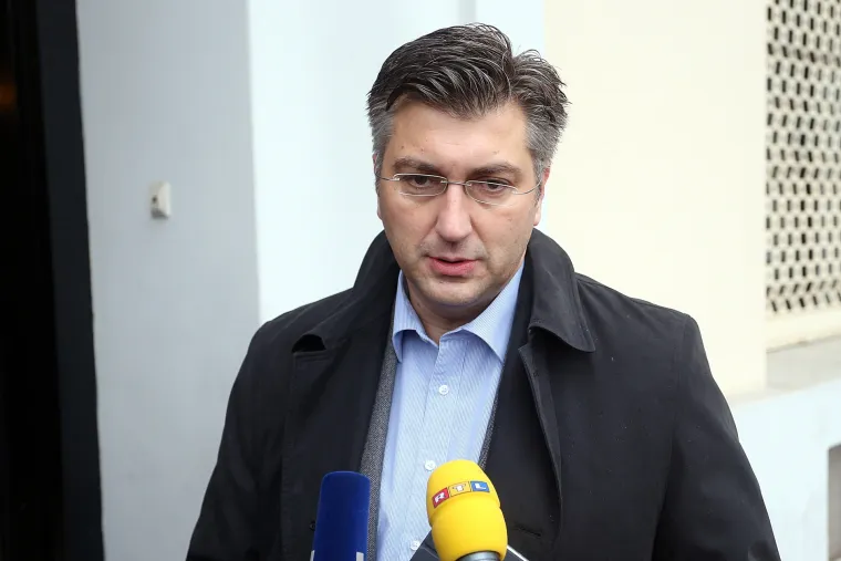 Plenković često ističe važnost obitelji kao ključnu podršku i motivaciju u izazovnoj političkoj karijeri.