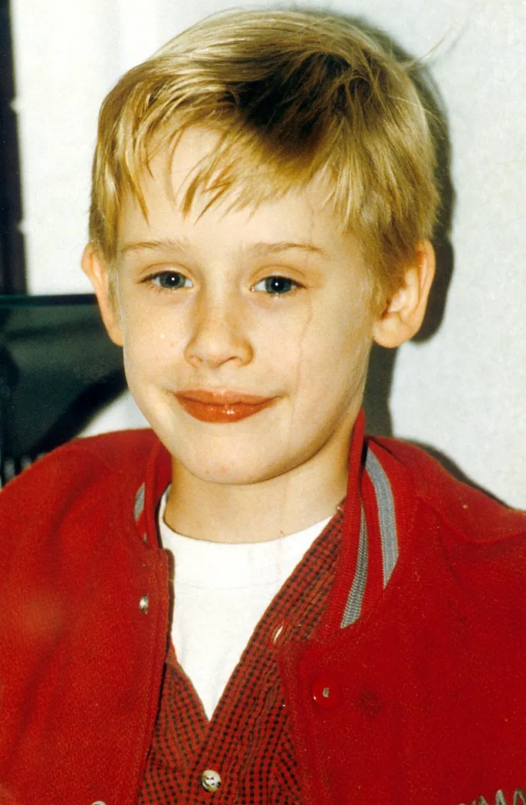 Njegova uloga Kevina donijela mu je brojne nagrade i nominacije, uključujući Zlatni globus. Ubrzo nakon toga, uslijedio je i nastavak Home Alone 2: Lost in New York, koji je također bio uspješan.