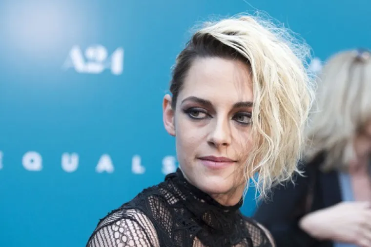 Glumica sa samo jednim izrazom lica? O da... Ime joj je Kristen: Ovako se mijenjala kroz godine
