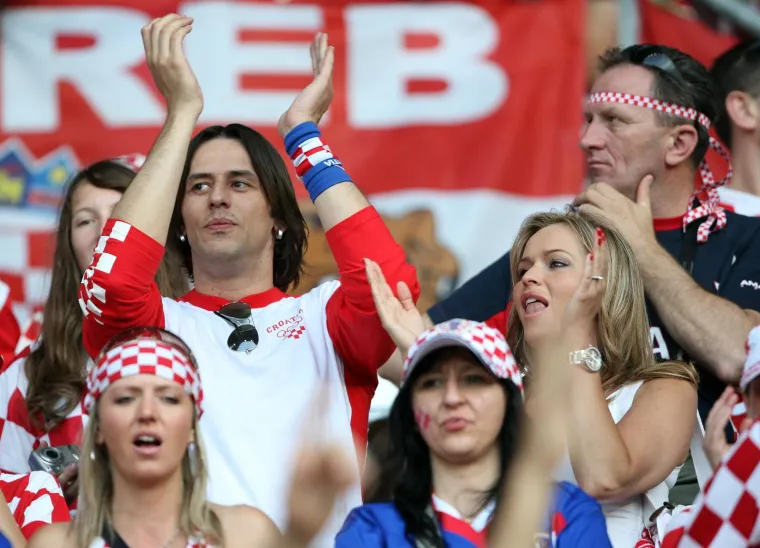 Tko je Sergej Bijelić? Kruže glasine da je prekinuo s Renatom Sopek, a nekad se zabavljao s Tarom Reid