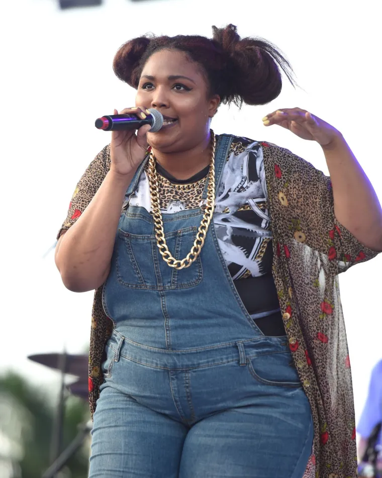 Bila je kraljica oblina, a onda drastično smr&scaron;avjela: Ovo je Lizzina transformacija