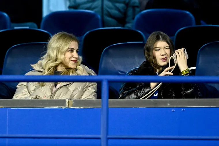 Svečana loža privukla je pažnju fotoreportera.