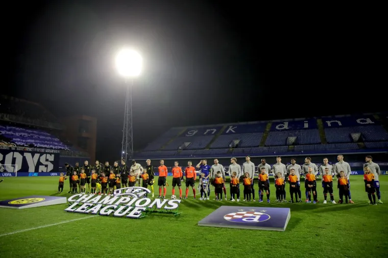 Koreografija je podignuta prije prvog sučevog zvižduka