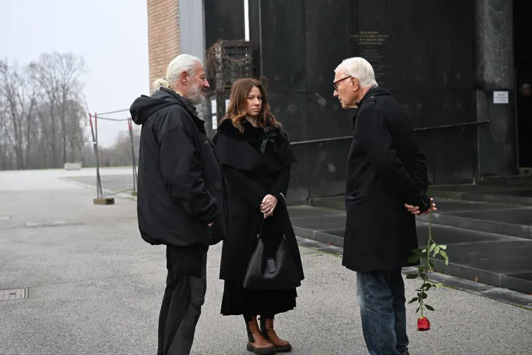 Posljednji ispraćaj Žarka Savića: Od poznatog glumca oprostili se njegovi kolege i prijatelji