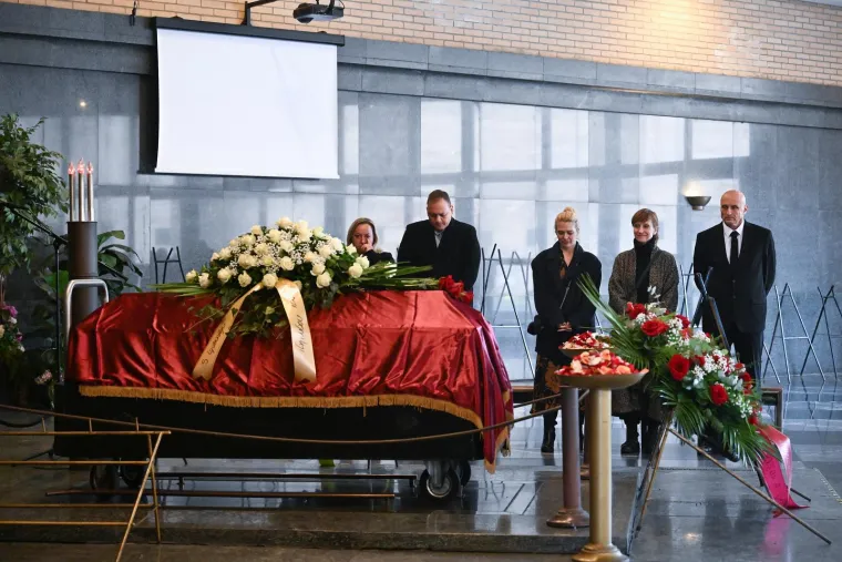 Posljednji ispraćaj Žarka Savića: Od poznatog glumca oprostili se njegovi kolege i prijatelji