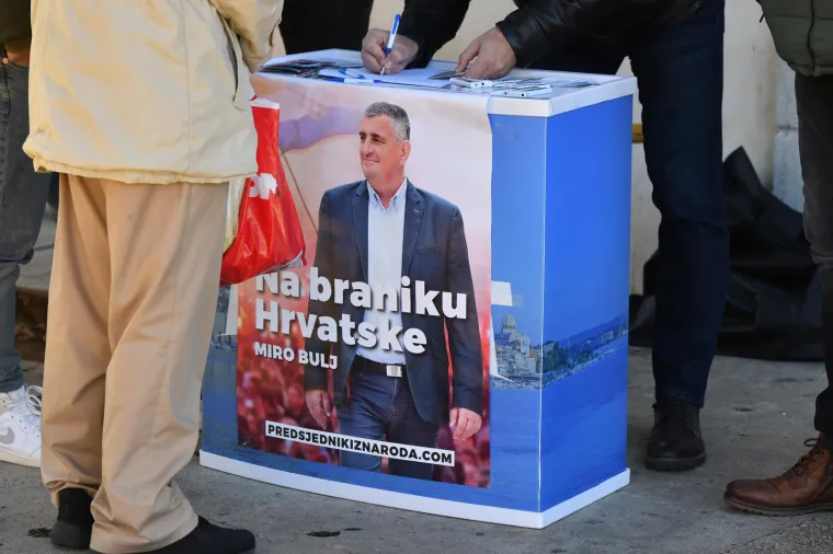 Umjesto štandova s fritulama - kandidati: Nino od jutra 'radi' za Mariju, Bulj dijeli upaljače