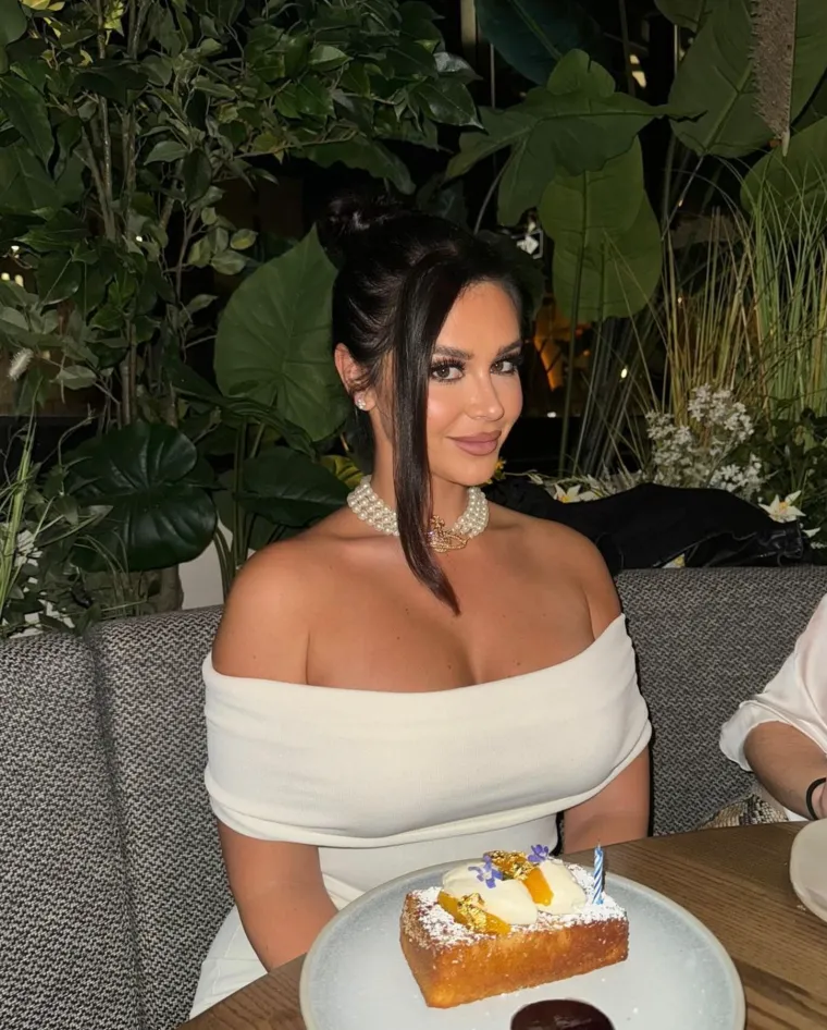 Nakon mjeseci razvlačenja po sudovima, George je odlučio preuzeti starateljstvo nad djevojčicom koju isprva nije htio, a nije niti vjerovao da je dijete njegovo. DNK test pokazao je da je on otac. 