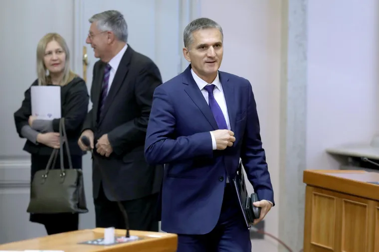 Goran Marić bio je ministar državne imovine, a ostavku je dao nakon &scaron;to je mjesecima punio medijske stupce zbog nepravilnosti u imovinskoj kartici