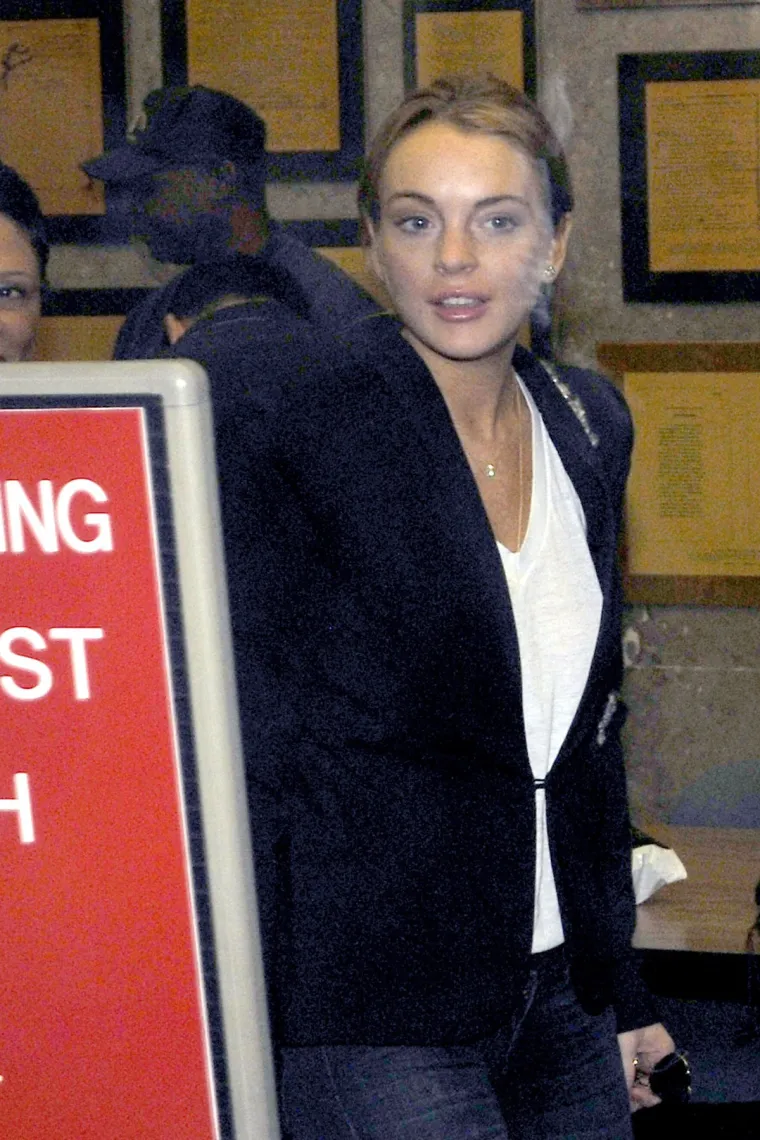 Svi pričaju o transformaciji Lindsay Lohan, njezin tata: 'Nikad nije i&scaron;la na plastične operacije!'