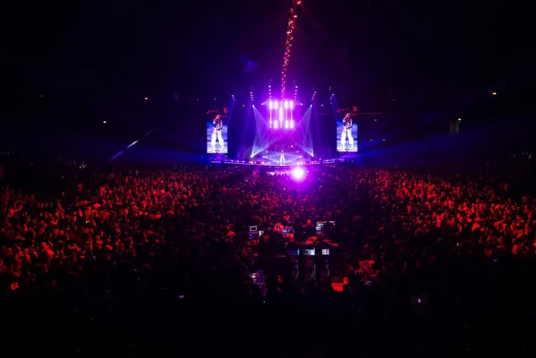 Pogledajte atmosferu: Nina Badrić napunila zagrebačku Arenu, stigao i Gra&scaron;o