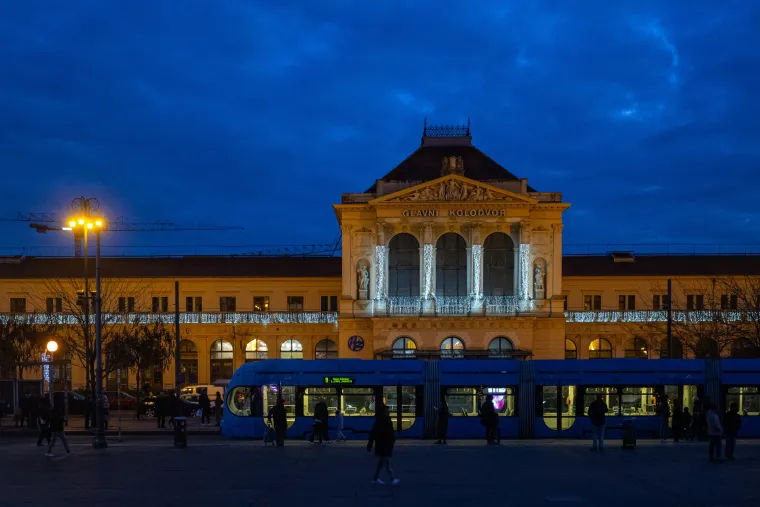 Sve sjaji, blje&scaron;ti, rasko&scaron; svugdje oko nas: Počela je adventska idila