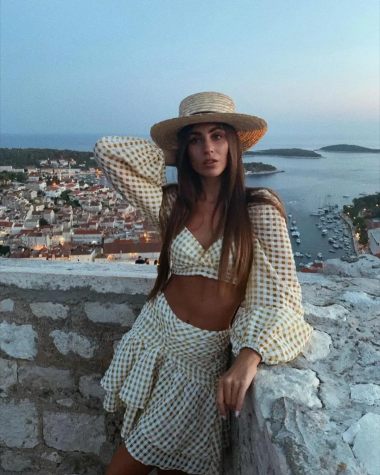 Svojim modnim kombinacijama apsolutno odu&scaron;evljava. Ovo su najbolja izdanja Helene Livaković