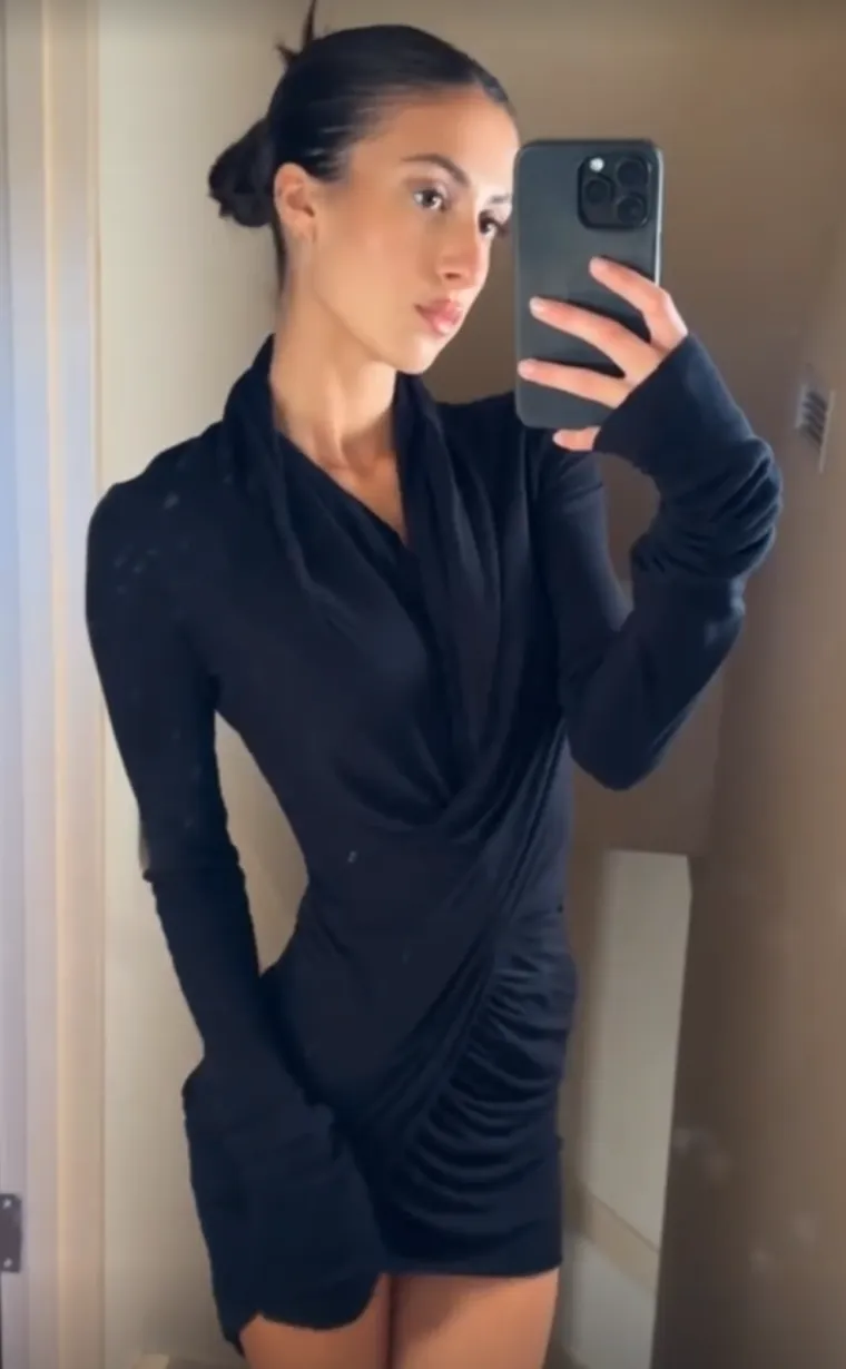 Provokativan stil Biance Censori očito je obiteljska tradicija: Pogledajte u čemu hoda njezina sestra