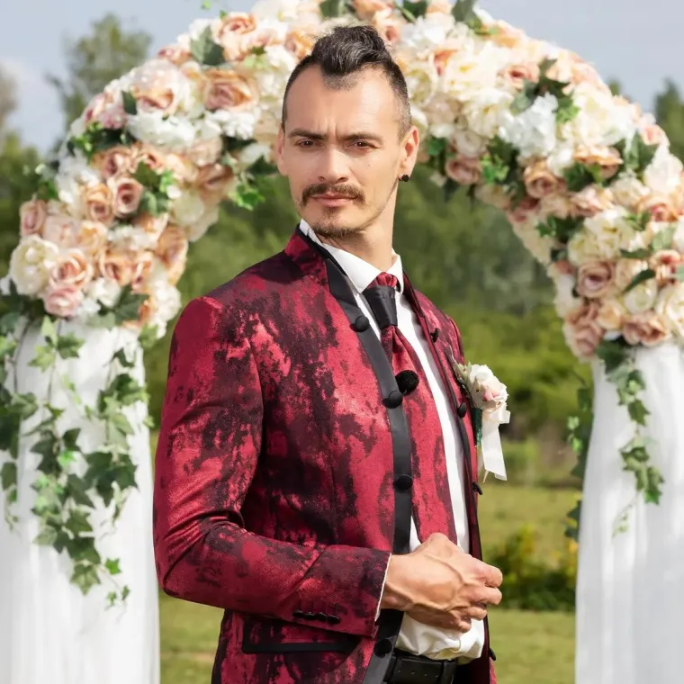 Sjećate li se njega? Njegov neobičan stil bilo je te&scaron;ko ignorirati, a danas je pravi joga ekspert