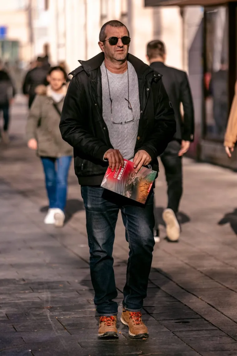 Dok se u Zagrebu mnogi bore s klizaljkama, Osijekom &scaron;eću markantni mu&scaron;karci bolesno dobrog stila