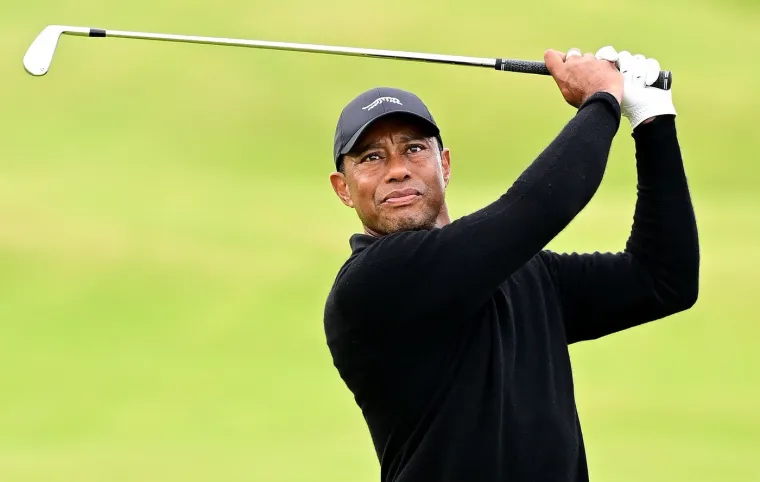 Woods je bio u klinici u kojoj se liječio od seksualne ovisnosti, te je zajedno s tada&scaron;njom suprugom Erin oti&scaron;ao kući. Par je navodno poku&scaron;avao očvrsnuti brak koji se dobrano poljuljao nakon &scaron;to se saznalo da je sporta&scaron; suprugu varao s najmanje četrnaest (vjeruje se i osamnaest) ljubavnica. Tada je bila ta brojka, danas je istina puno gora i &scaron;okantnija. 