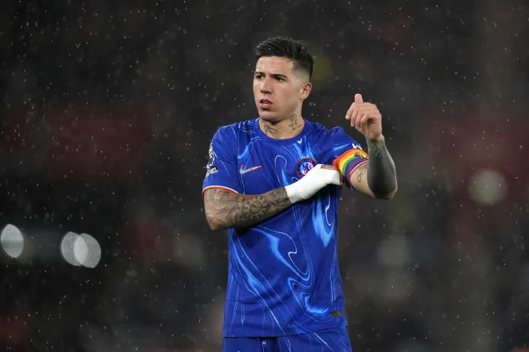 Uvijek je spreman za bitku na terenu. Prešao je u Chelsea za rekordni ligaški iznos od 108 milijuna funti.