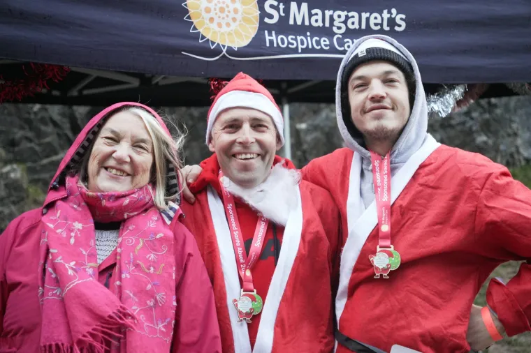 Možete li vjerovati da ima 82 godine? Spustila se niz kanjon u najprikladnijem izdanju