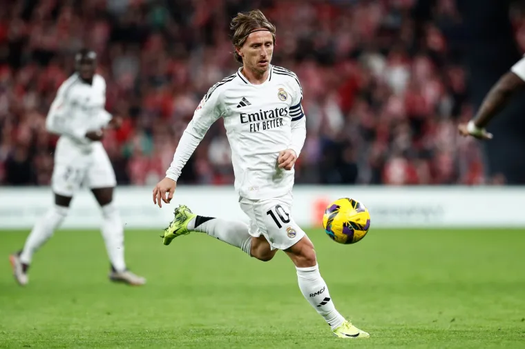 Kad Luka ima loptu to izgleda vrlo graciozno.