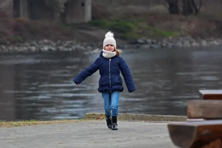 Šetnja uz Muru nekima je kao boravak u frižideru, a drugi su sretni jer su upoznali djedicu - na biciklu!